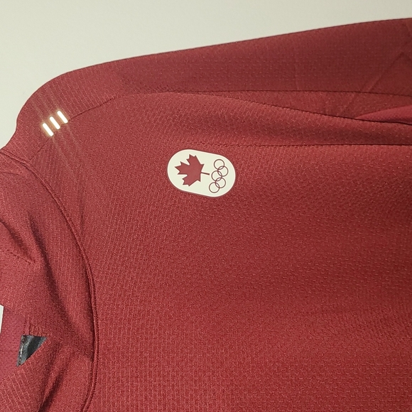 RARE Lululemon Team CANADA Olympic Textured Tech Hoodie - Picture 4 of 15